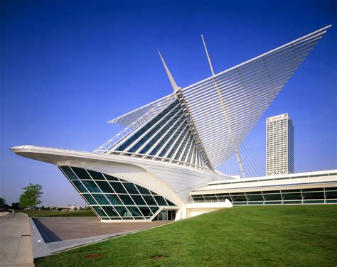 Milwaukee Art Museum: Yksi Wisconsinin helmistä ja modernin arkkitehtuurin mestariteos!