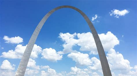 The Gateway Arch: Yli 190 metriä korkea teräskaari St Louisissa!